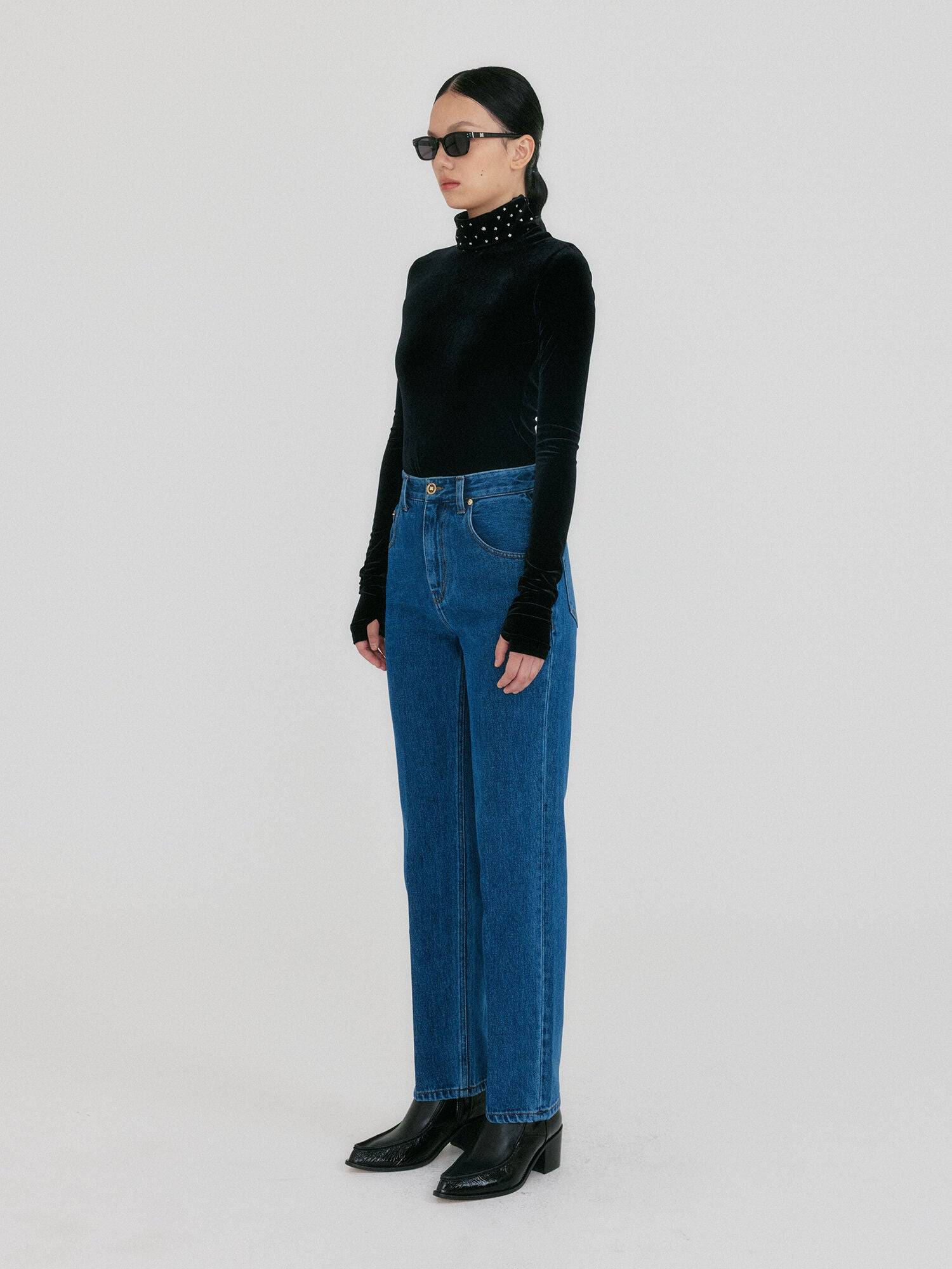 EENK ZYERI Funnel Neck T-shirt - Black