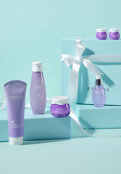 [2 mini creams given away] Blueberry Hydrating Intensive Highly Moisturizing 4-piece Set