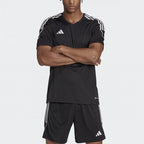 ADIDAS ADIDAS T-Shirt Size M