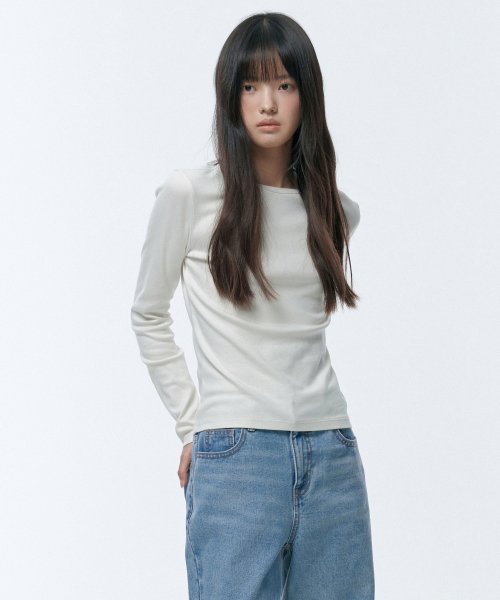 MUSINSA STANDARD WOMAN MUSINSA STANDARD WOMAN T-Shirt Slim Fit