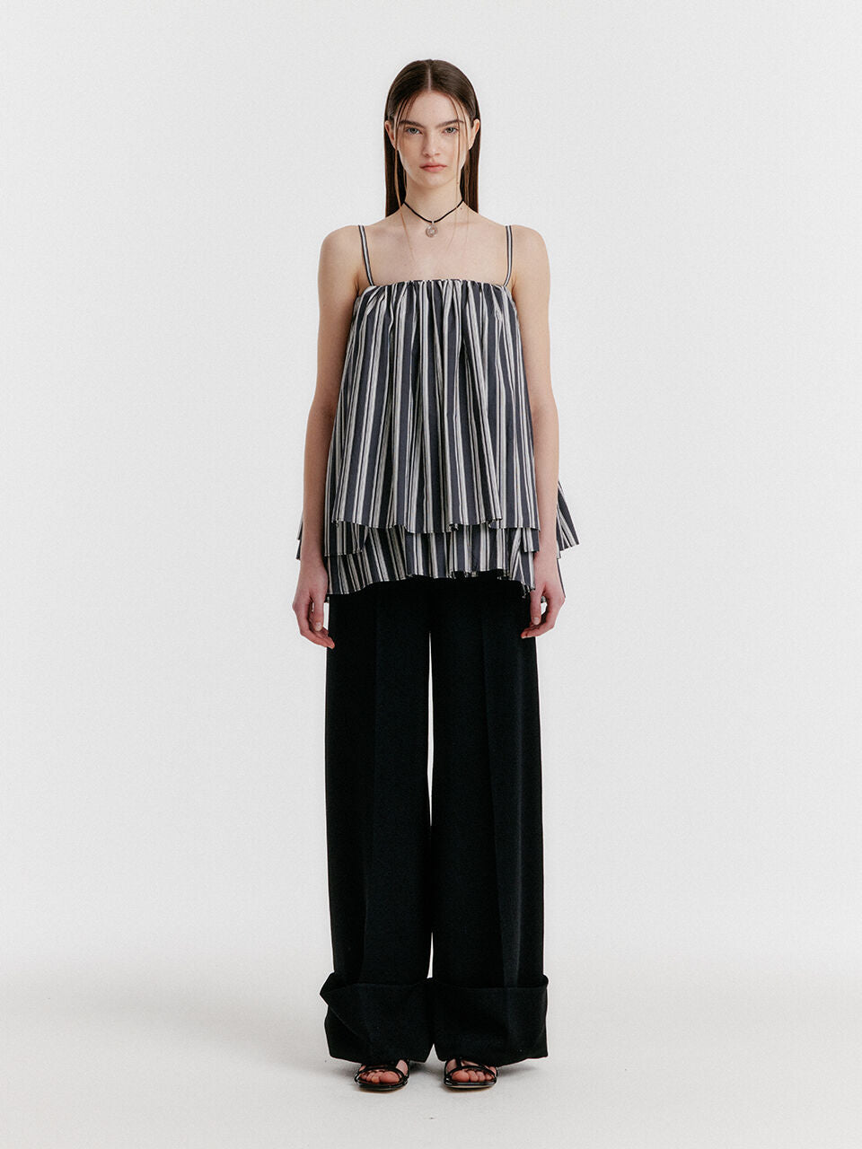 EENK YAEL Lace-printed Volume Top - Black