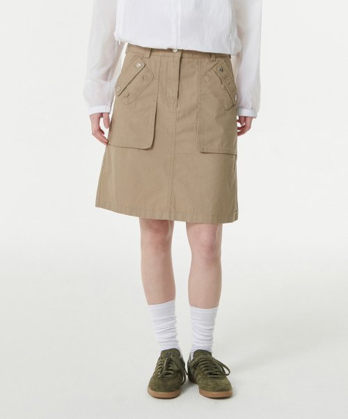 MUSINSA STANDARD WOMAN MUSINSA STANDARD WOMAN Cargo Knee Length Skirt (Beige)