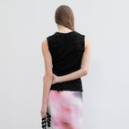 YUNSÉ Crinkle Sleeveless Top (Black)