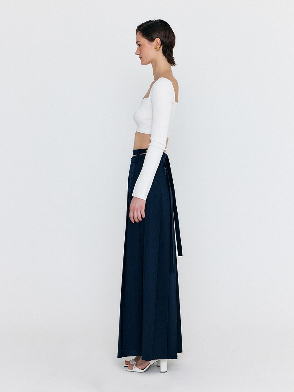 EENK EENK WOVEL Double-Belted Pleated Maxi Skirt - Navy