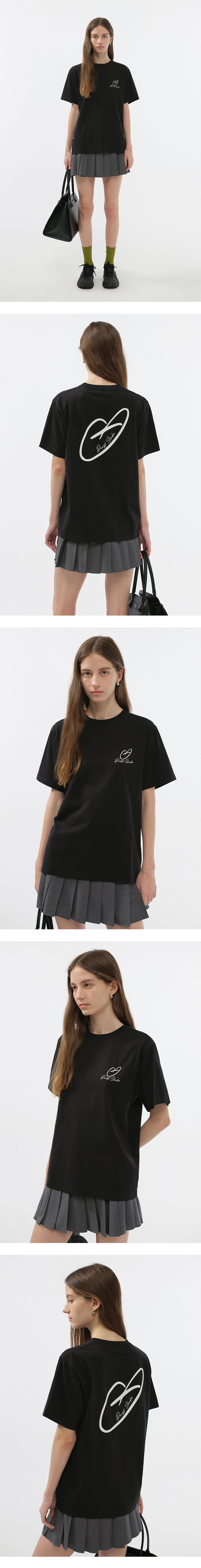 DUNST UNISEX HEART D LOGO T-SHIRT BLACK_UDTS6B140BK