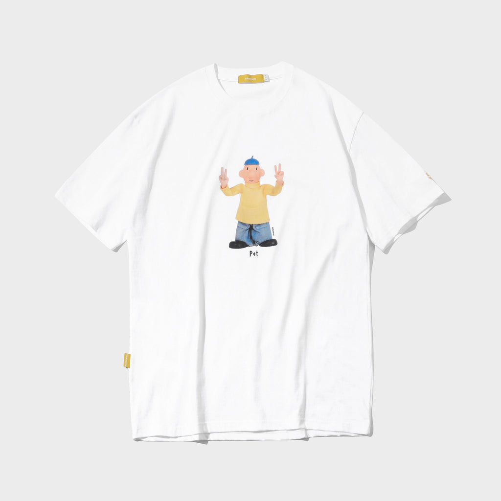 MAINBOOTH [Pat and Mat] Pat T-shirt (white)