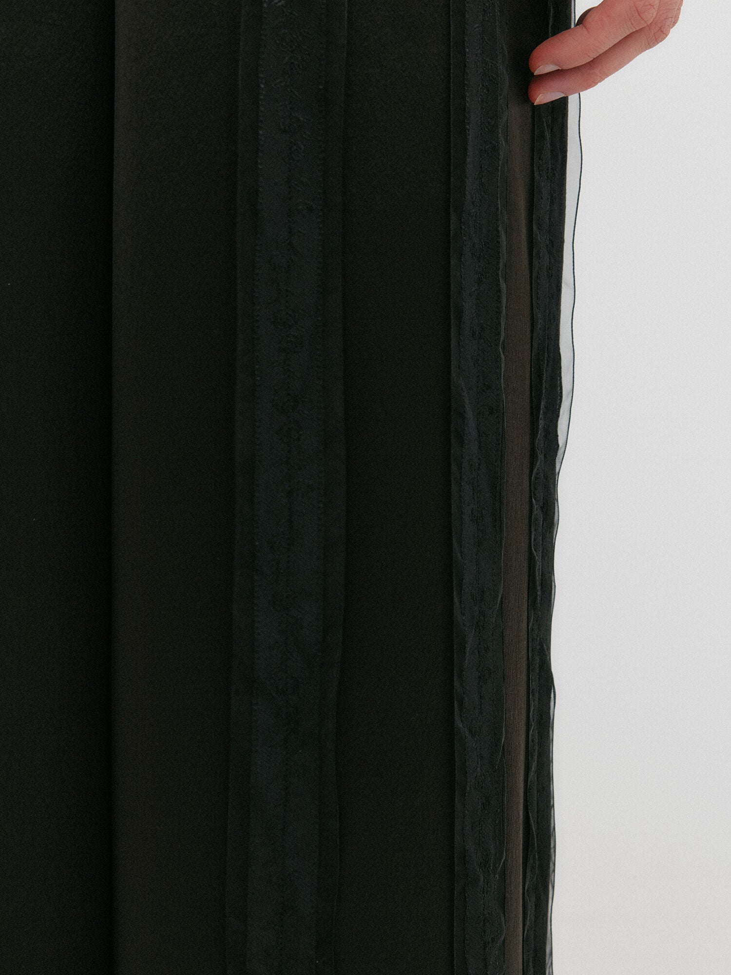 EENK ZILVINE Relaxed Stripe Pants - Black
