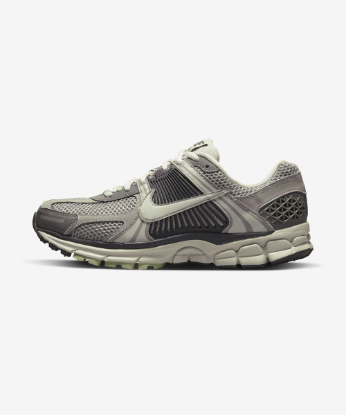 NIKE Nike Sneakers Cobblestone
