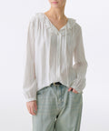 MUSINSA STANDARD WOMAN MUSINSA STANDARD WOMAN Women's Cotton Frill Neck Blouse (White)