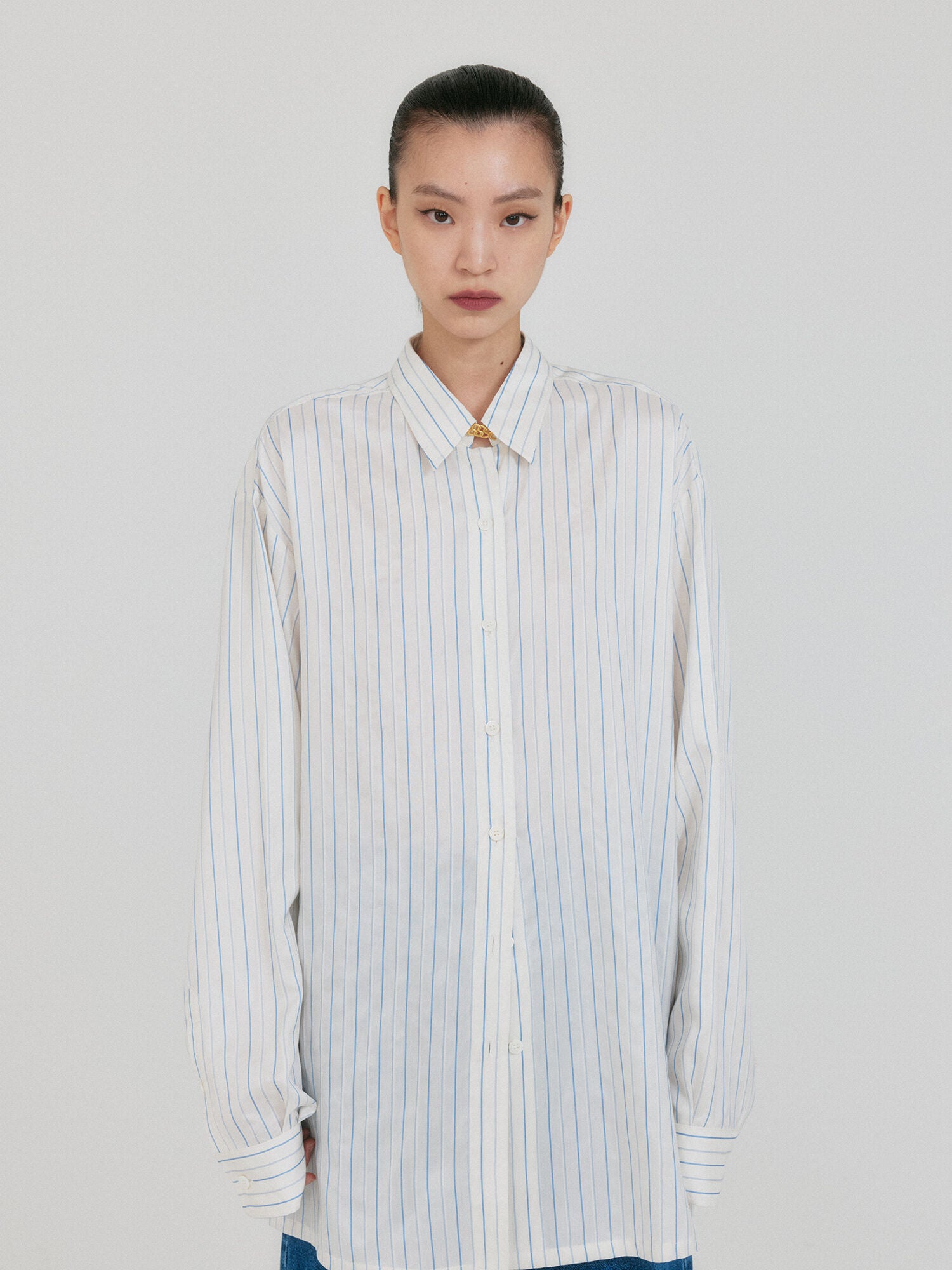 EENK ZANCY Oversized Shirt with Brooch - Ivory Stripe