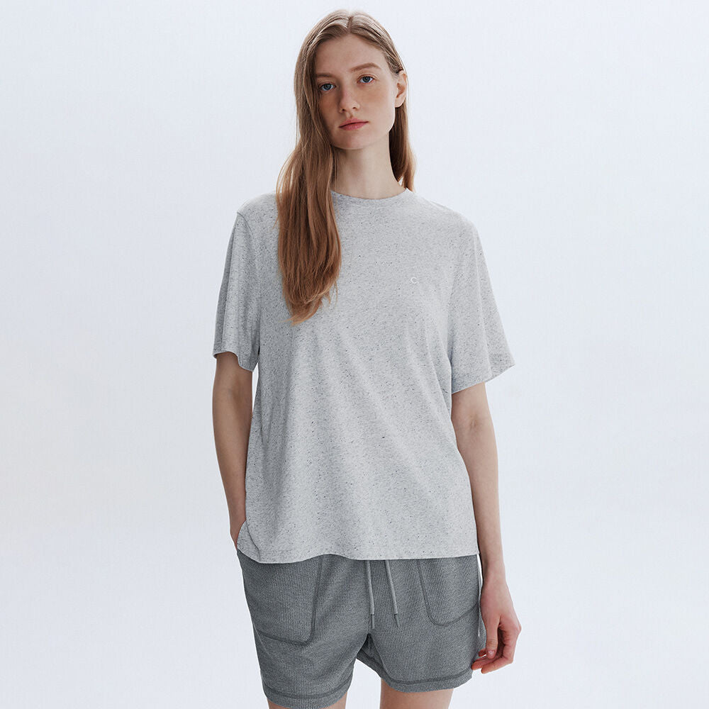 CLOVE [26SM clove] Clove Loose-fit T-Shirt (Light Grey)