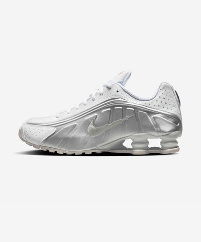 NIKE Sneakers R4 M - White:Metallic Silver