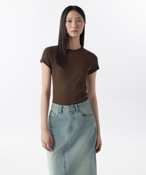 MUSINSA STANDARD WOMAN MUSINSA STANDARD WOMAN T-Shirt Slim Crew Neck [Dark Brown]