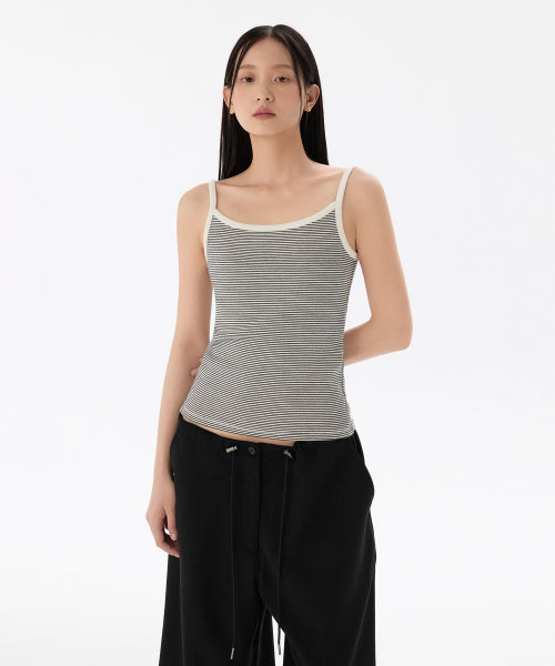 MUSINSA STANDARD WOMAN MUSINSA STANDARD WOMAN T-Shirt Women's Narrow Stripe String Sleeveless Top (Size M)