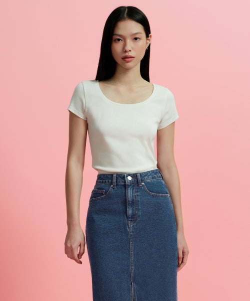 MUSINSA STANDARD WOMAN MUSINSA STANDARD WOMAN T-Shirt Slim Scoop Neck [Cream] - Size S