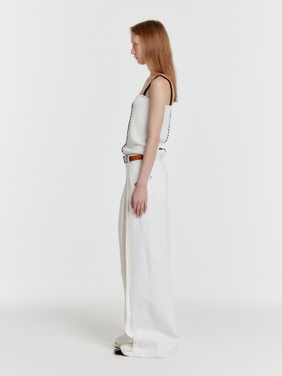 EENK [Wearing Hyomin] YON Stitched Color Block Knit Top - Black/White