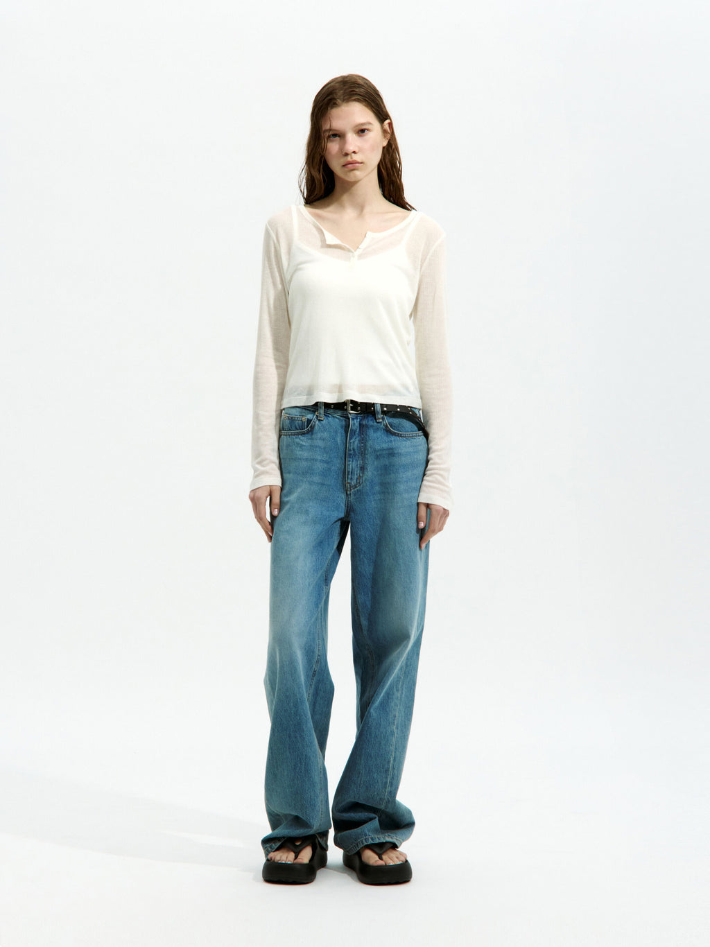 LOW CLASSIC HENRY NECK LONG SLEEVE T-SHIRT_IVORY_LC252TS03IV