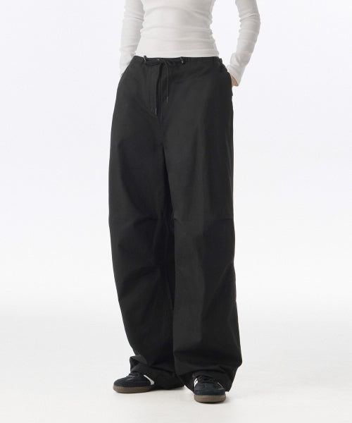 MUSINSA STANDARD WOMAN MUSINSA STANDARD WOMAN Women's Cotton Parachute Pants [Black]