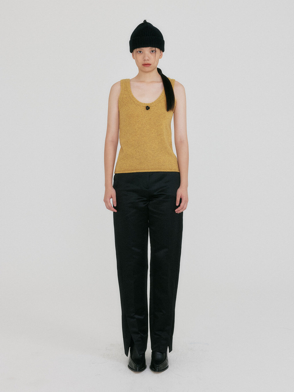 EENK ZIUP Sleeveless Knit Top - Mustard