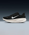 NIKE Nike Vomero 18 Shoes - Black: Coconut Milk: Light Iron Or: Summit White