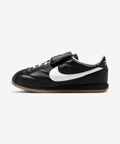 NIKE Sneakers Black