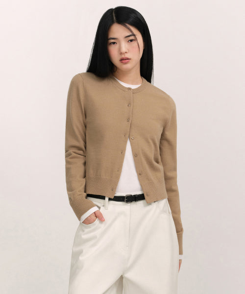 MUSINSA STANDARD WOMAN MUSINSA STANDARD WOMAN Women's Essential Round Neck Cardigan (Beige)