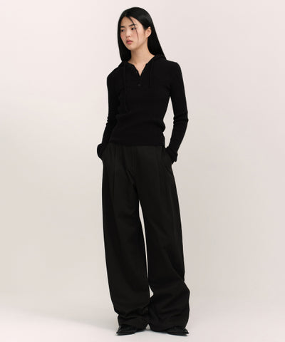 MUSINSA STANDARD WOMAN Women's Deep Tuck Extra Wide Chino Pants [Black]