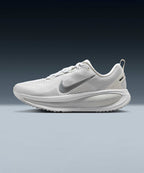 NIKE Nike Vomero 18 W - Women's Running Shoes