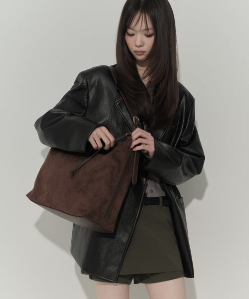 MUSINSA STANDARD WOMAN MUSINSA STANDARD WOMAN Synthetic Suede Slouchy Shoulder Bag