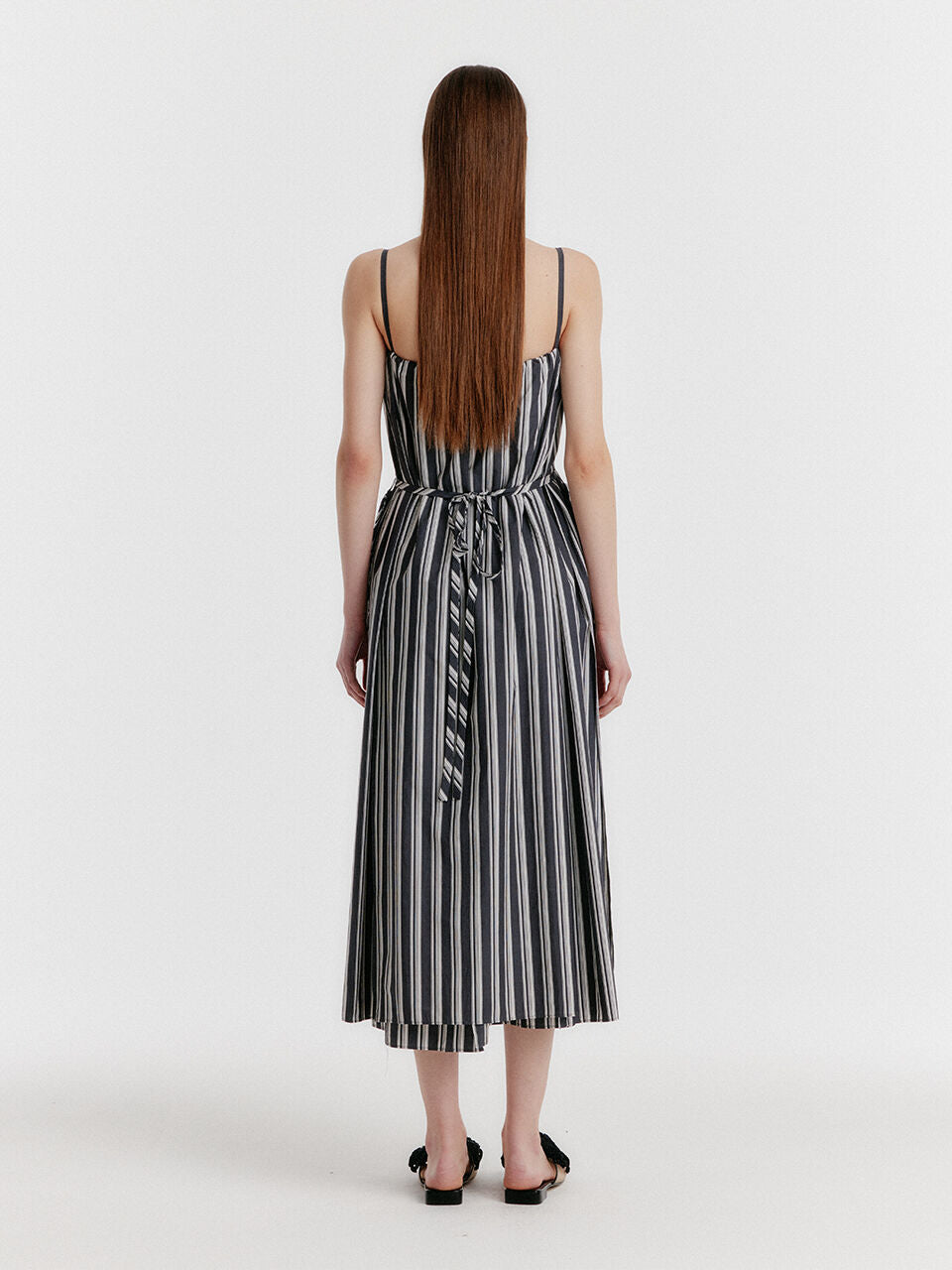 EENK YADGET Side-button Sleeveless Dress - Black