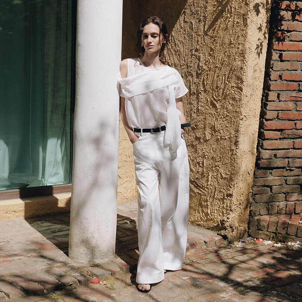 HUNCH Asymmetric Drape Shawl Blouse (2color)