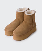 MUSINSA STANDARD WOMAN MUSINSA STANDARD WOMAN Winter Pug Platform Boots (Light Brown)