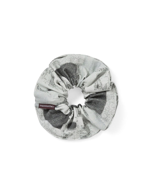 THISISNEVERTHAT THISISNEVERTHAT TSNVT Collage Scrunchie Grey