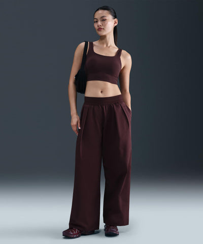 NIKE Pants Size