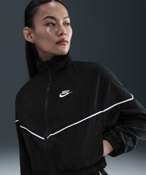 NIKE NIKE Jacket Women Size