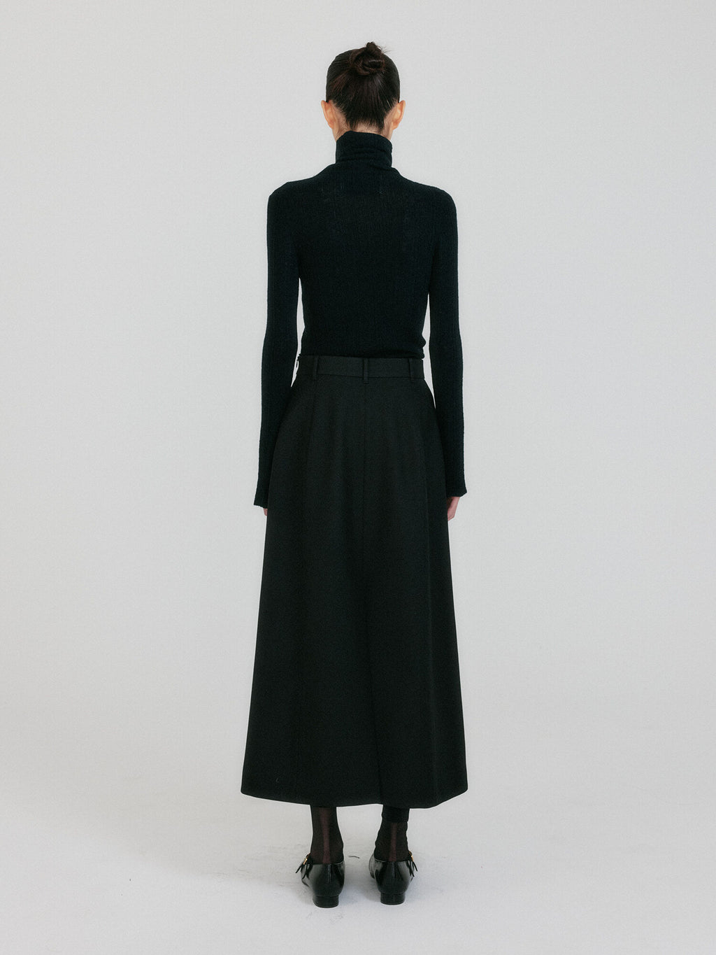 EENK ZIAH High Neck Knit Top - Black