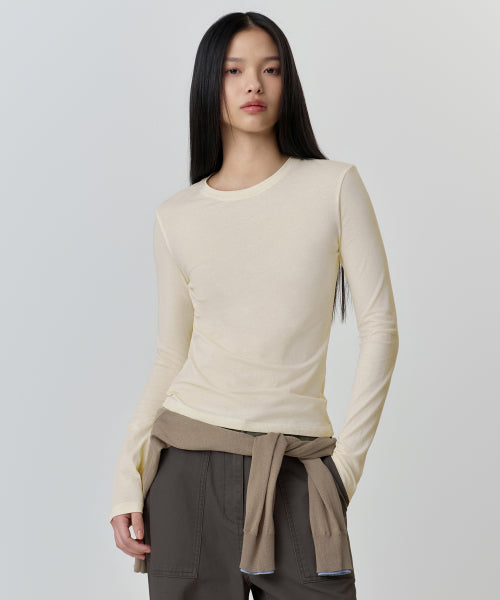 MUSINSA STANDARD WOMAN MUSINSA STANDARD WOMAN Sheer Slim Long Sleeve T-Shirt (Butter Cream)