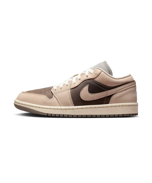 NIKE NIKE Air Jordan 1 Low SE W - Size