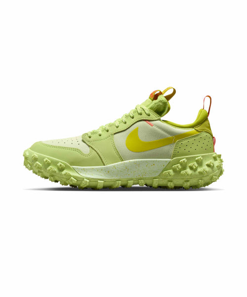 NIKE Nike Sneakers Size