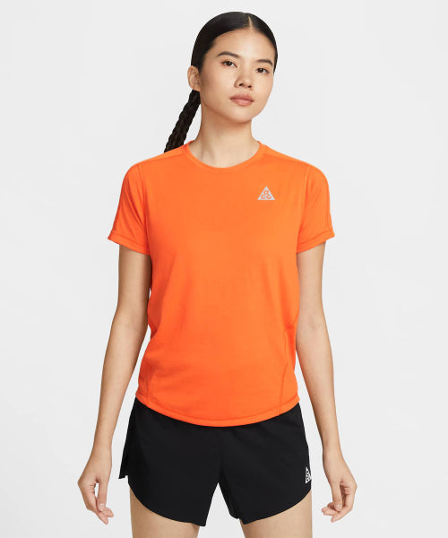 NIKE NIKE ACG Dry Fit Short Sleeve Trail Running Top W - Size M