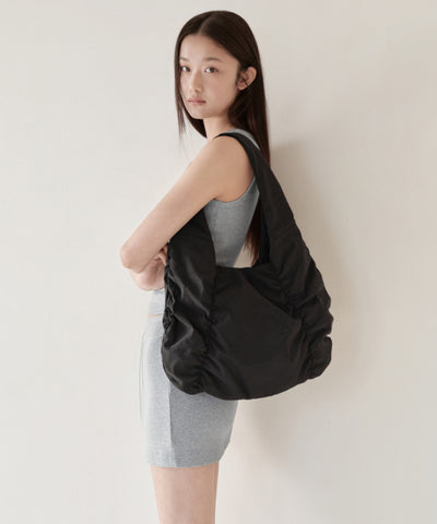 MUSINSA STANDARD WOMAN Women's Bright Shirring Shoulder Bag