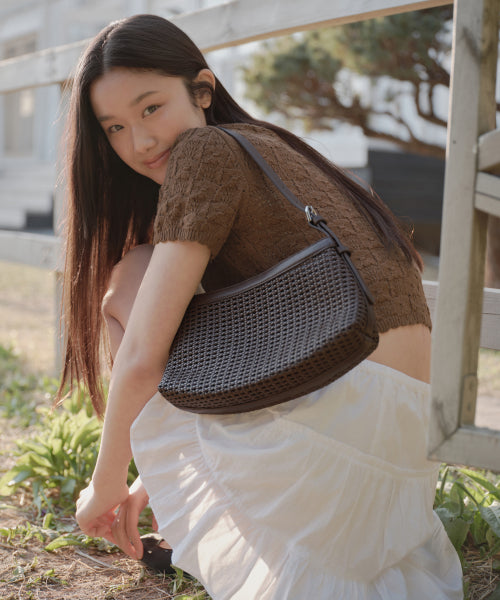 MUSINSA STANDARD WOMAN MUSINSA STANDARD WOMAN Women's Net Weaving Shoulder Bag Dark Brown