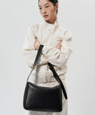 MUSINSA STANDARD WOMAN Women's Soft Box Shoulder Bag
