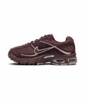 NIKE Nike Sneakers Size 8
