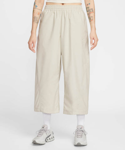 NIKE Pants Size