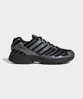 ADIDAS ADIDAS Adistar Control 3 Sneakers - Black:Silver