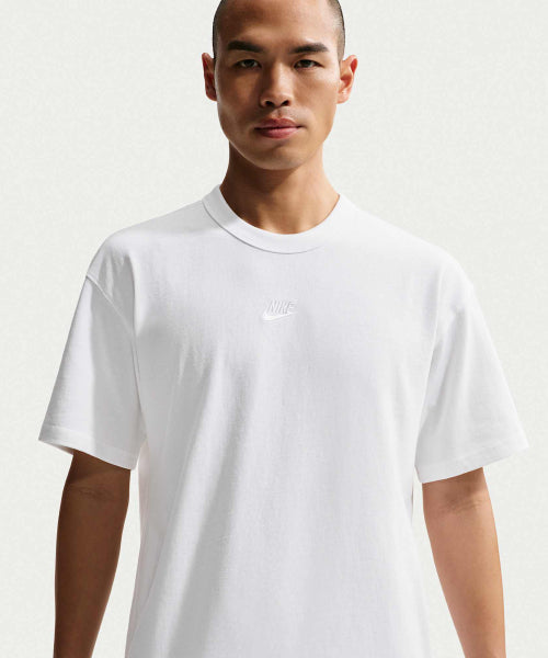 NIKE Nike Sportswear Premium Essentials T-Shirt M - White