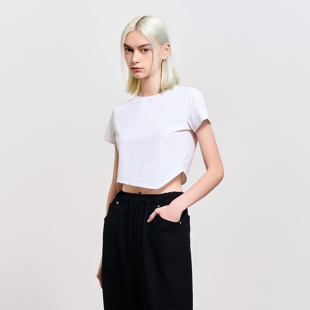 GENERAL IDEA WOMAN Unbalanced Silket Crop Tee [WHITE] / WBD1L01511