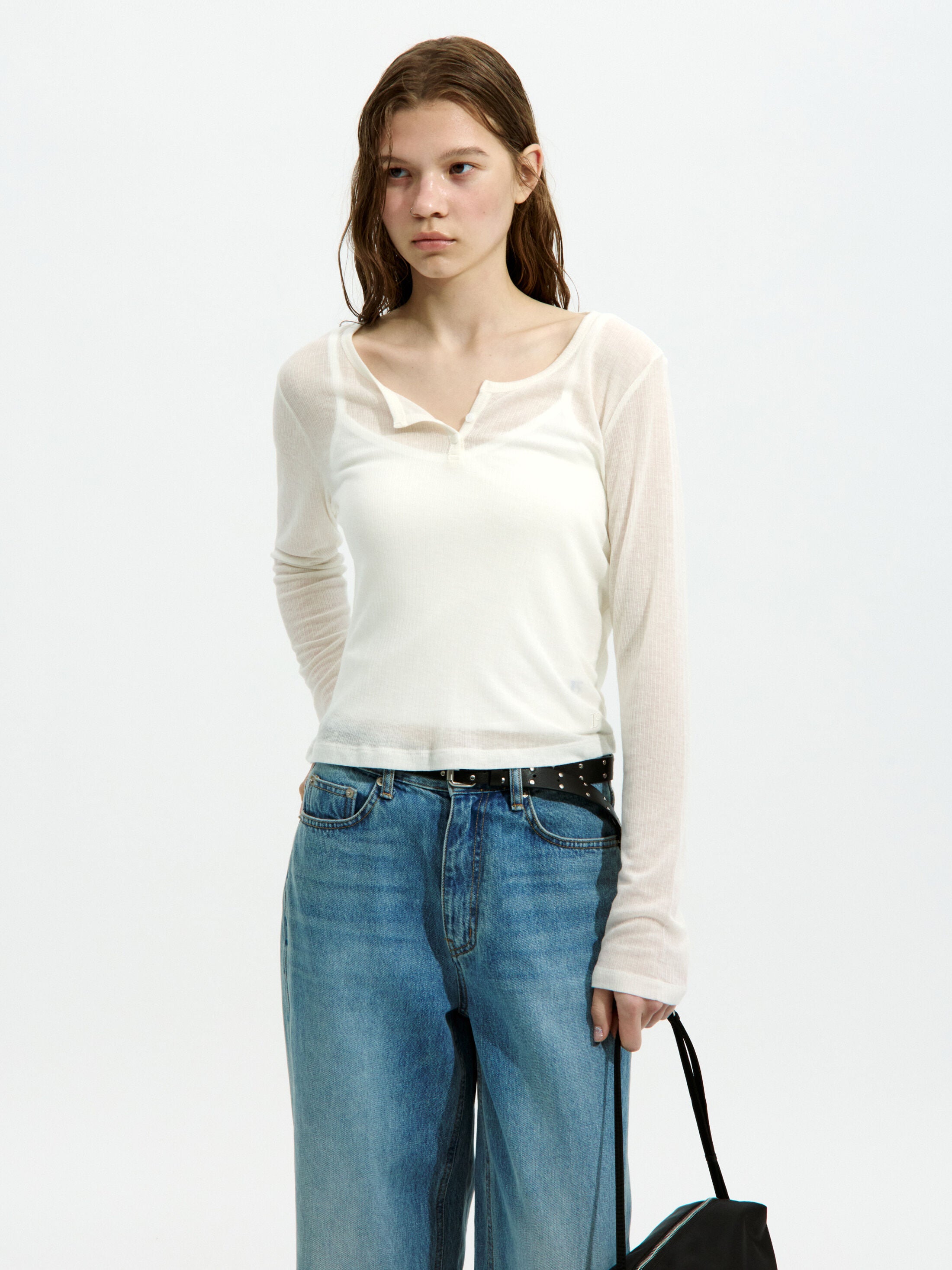 LOW CLASSIC HENRY NECK LONG SLEEVE T-SHIRT_IVORY_LC252TS03IV