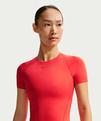 NIKE NIKE T-Shirt Women - Light Crimson